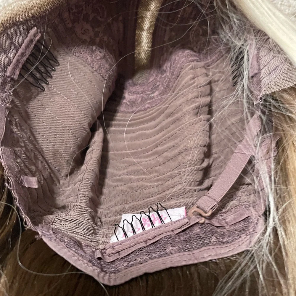 CSC wig #7 - Picture 3 of 7